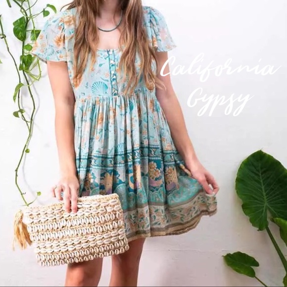 LAST ONE🎉Seashell Floral Mini Dress - Picture 3 of 11